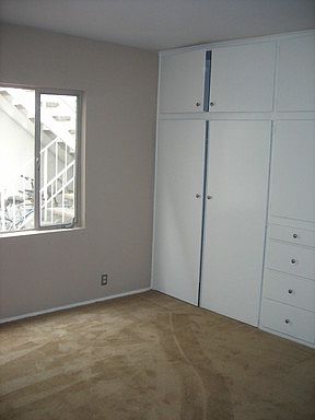 5th image of 165 Bay Shore Ave