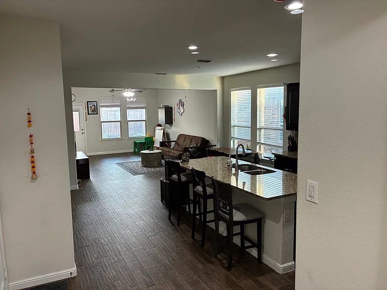 16028 Tottenhall Pass — Photo 3