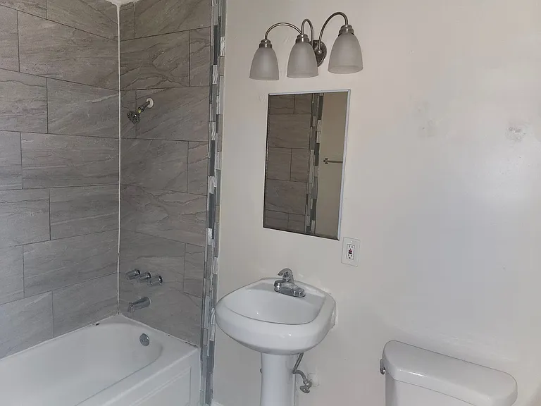 5729 California Ave — Photo 15