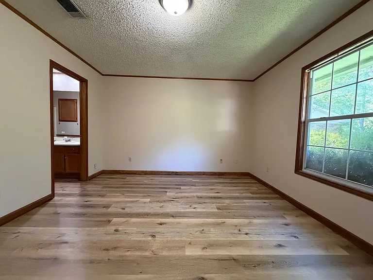 108 Lake Dr — Photo 10