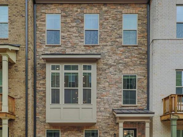 5047 Winters Town Ln, Peachtree Corners, GA 30092