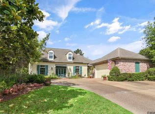 18422 W Village Way Dr, Baton Rouge, LA 70810