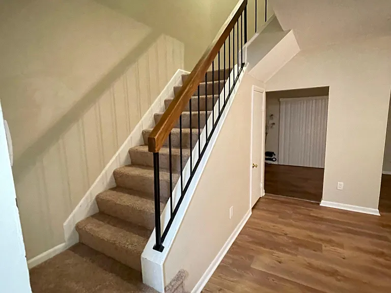 248 N Palmyra Dr — Photo 5