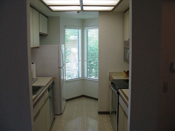 Light & Bright Kitchen