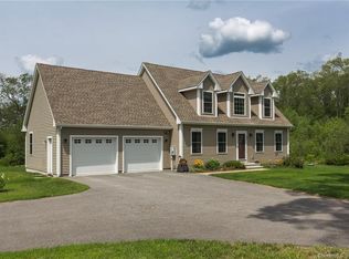 256 Ballard Rd, Thompson, CT 06277