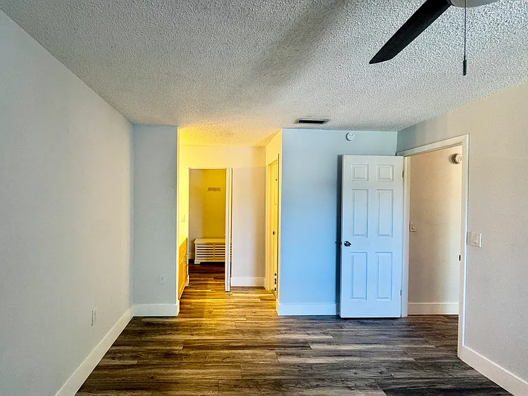 11502 7th Ln N #1406 — Photo 16