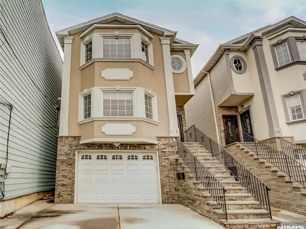 312 Warren St, Harrison, NJ 07029