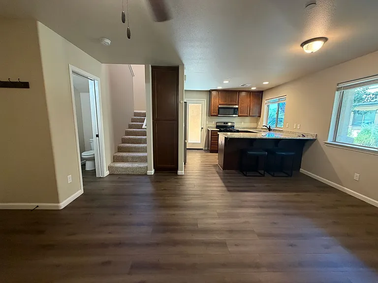 1194 Velarde Cir — Photo 27
