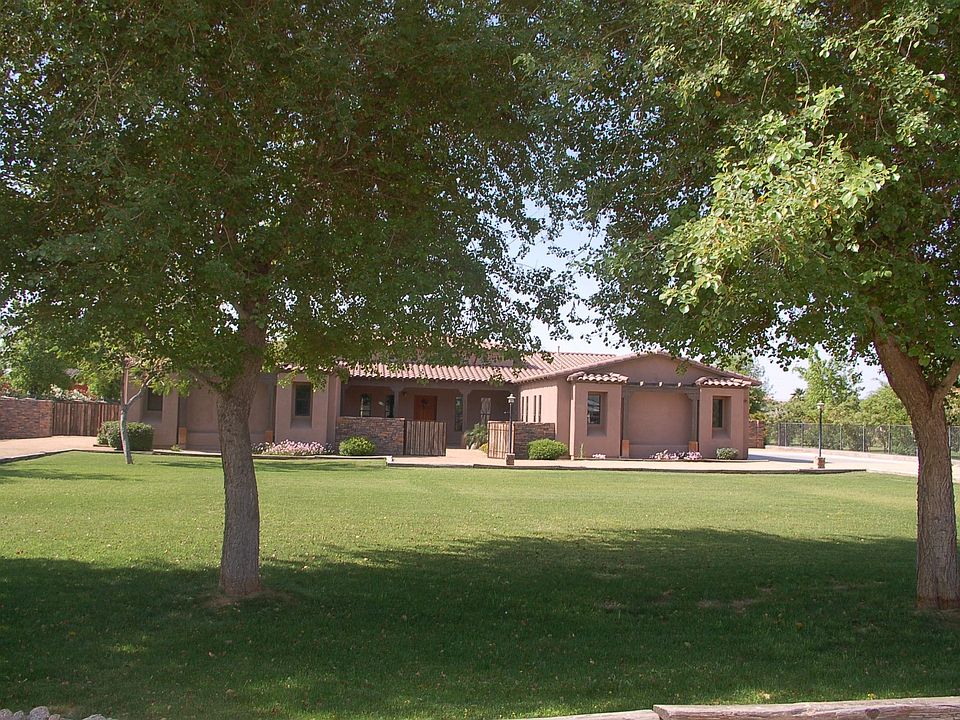 Mini-Ranch in County Island