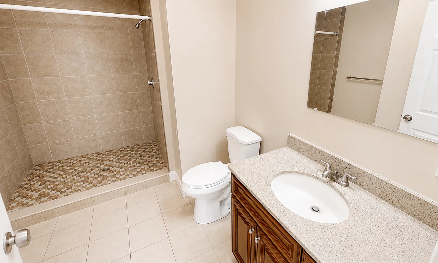 75 Pembroke Avenue — Photo 4