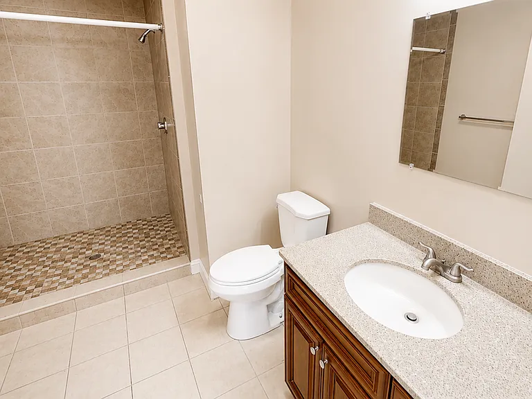 75 Pembroke Ave #2 — Photo 4