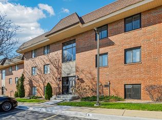 200 E Fountainview Ln APT 2A, Lombard, IL 60148