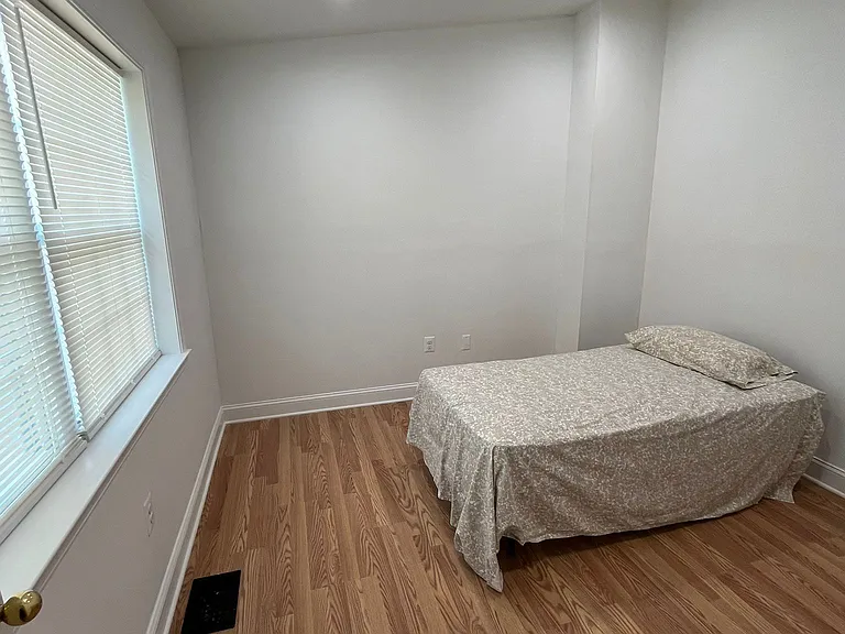 16138 Waterford Creek Cir #B — Photo 6