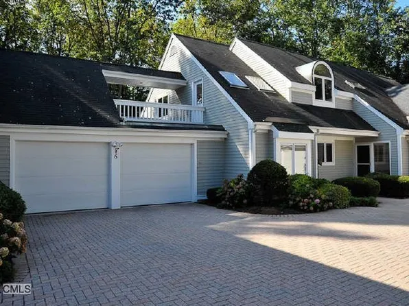 6 Barnes Rd W, Stamford, CT 06902