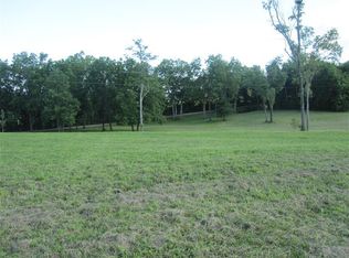 3182 Peacock Pike, Paris, KY 40361