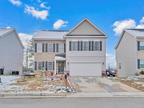 3rd image of 2060 Heys Ln