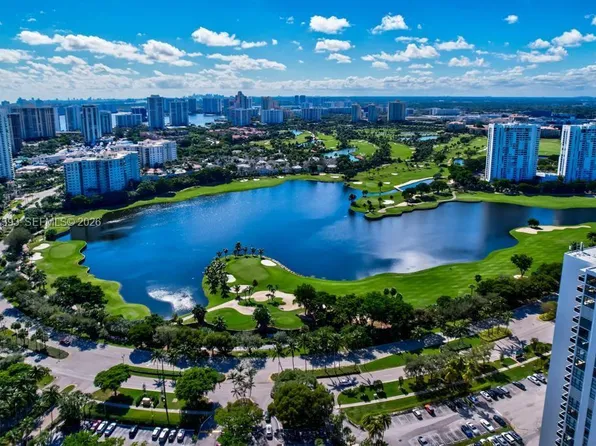20505 E Country Club Dr APT 143, Aventura, FL 33180