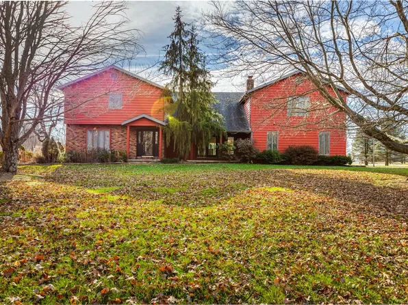 16238 N Briarwood Dr, Effingham, IL 62401