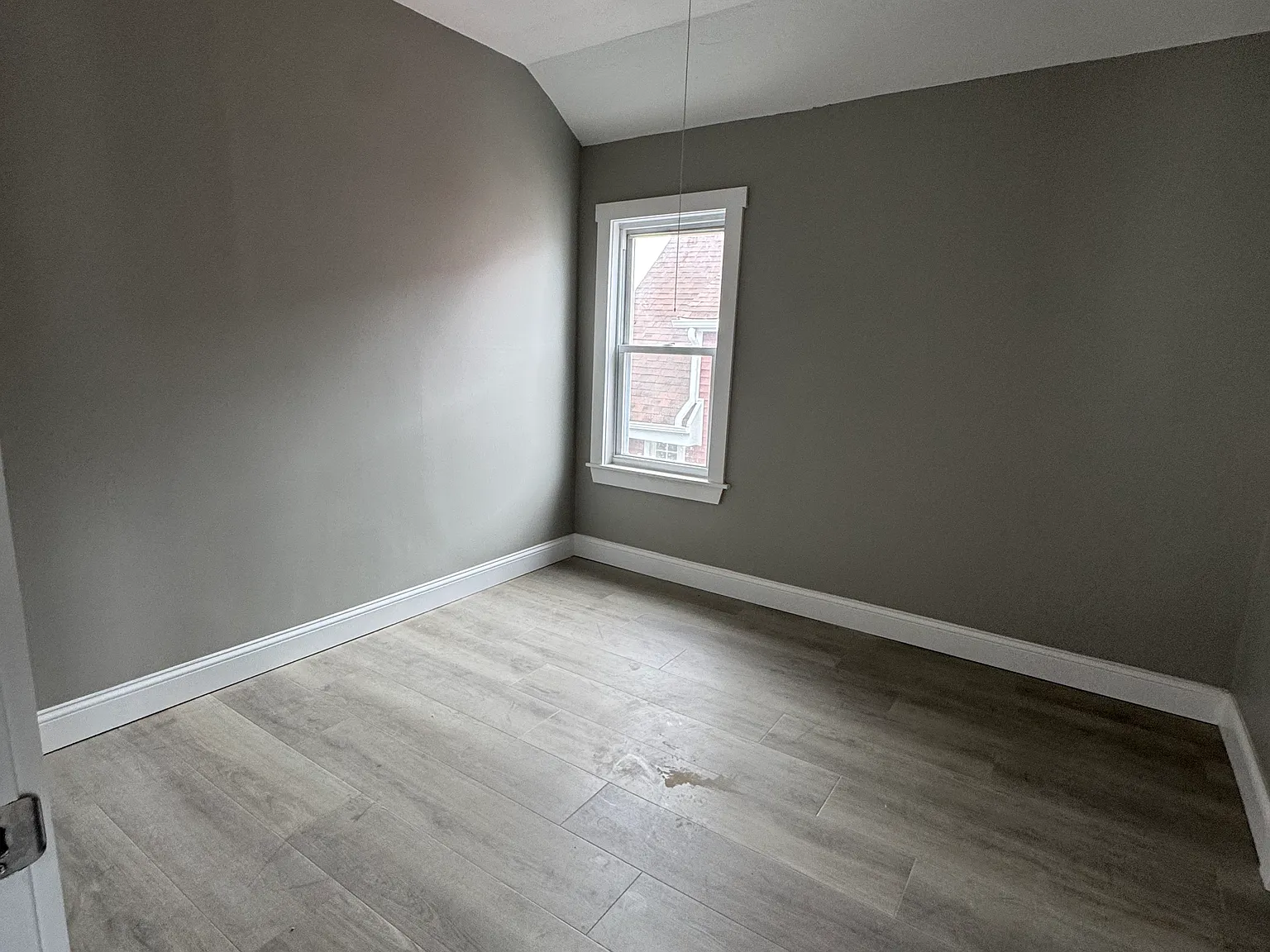 2 bed, 750 sqft, $1,500 — Photo 4