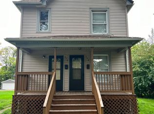 376-378 S Rosewood Ave, Kankakee, IL