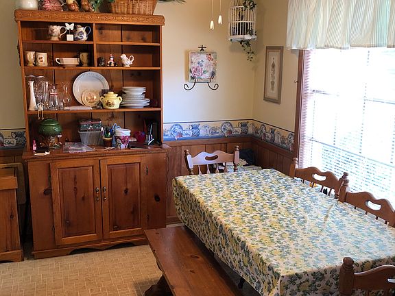 Breakfast Nook