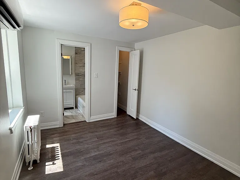 699 Eglinton Ave W #102 — Photo 7