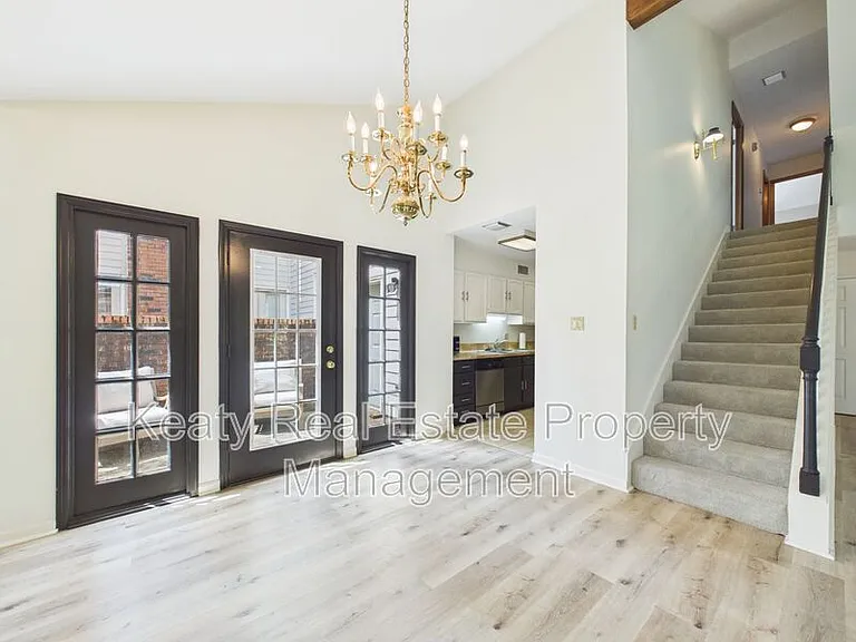 604 Briargate Walk Cir — Photo 3