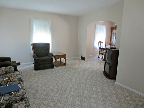 4th image of 1507 W D St