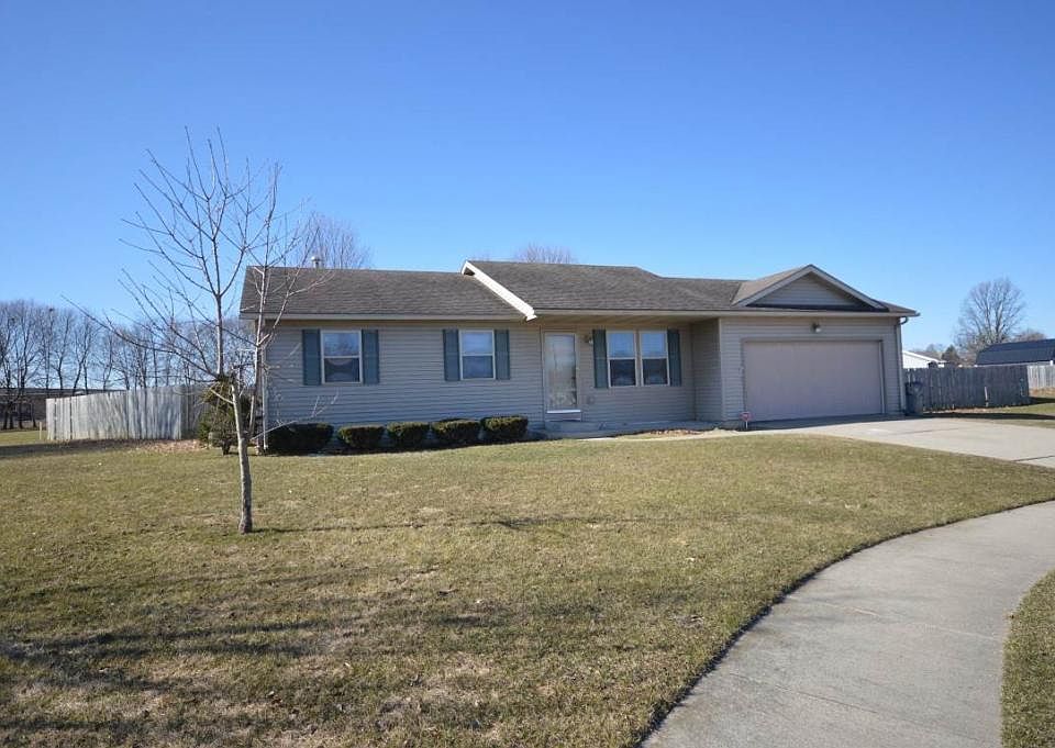 1st image of 413 Turnberry Ave