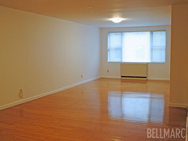 1st image of 114 Bennett Ave APT 3A