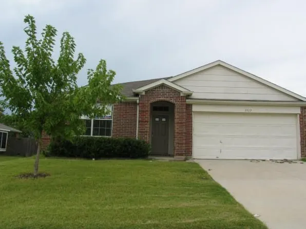 1717 Citadel Dr, Glenn Heights, TX 75154