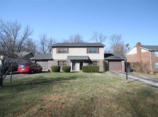 611 Oakcrest Dr, Paducah, KY 42001