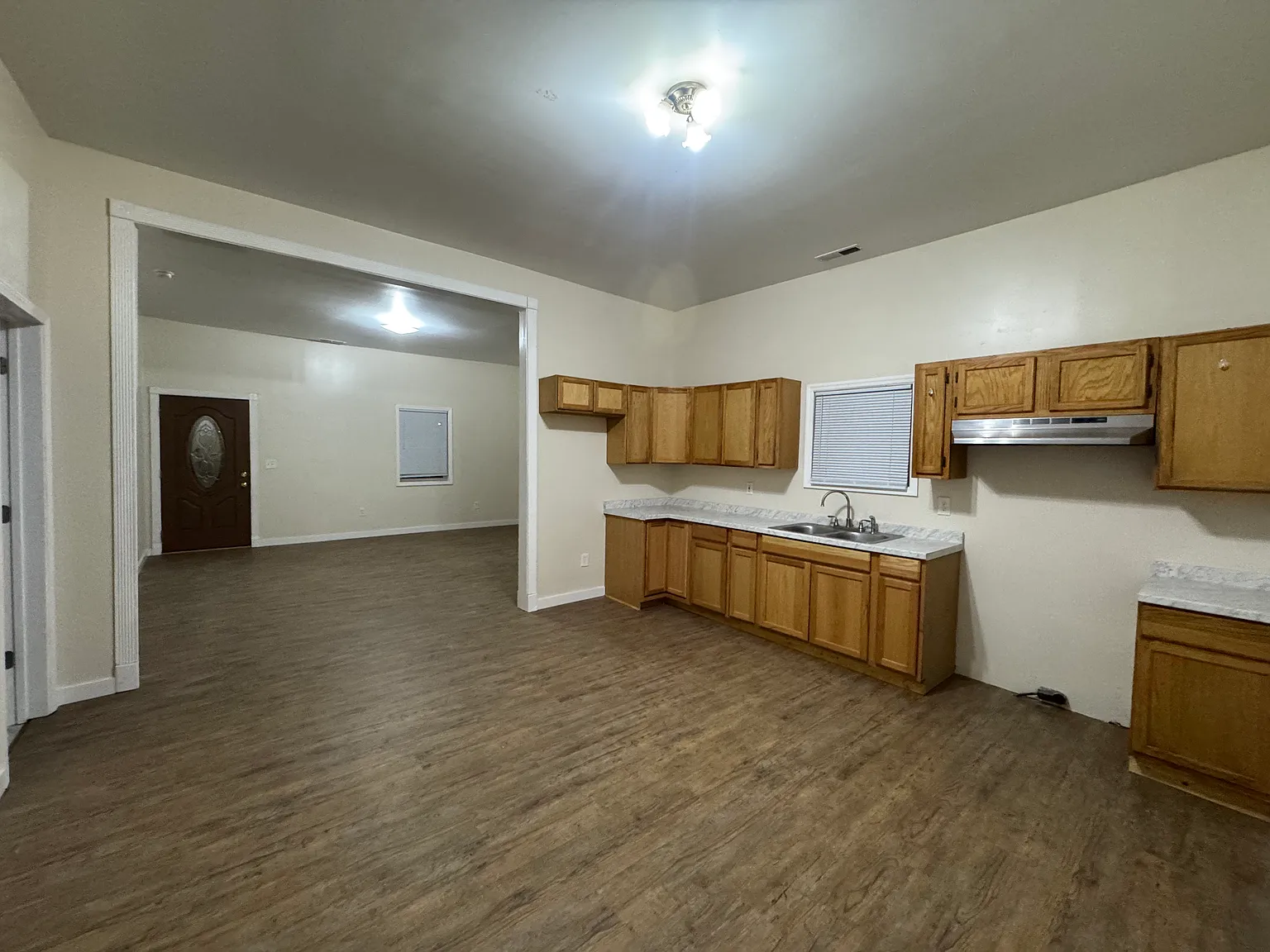 4 bed, 1360 sqft, $1,795 — Photo 4