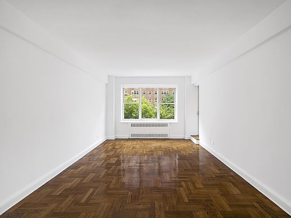 3rd image of 40 Park Ave APT 5C