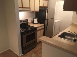 5214 Hunt Master Dr APT J, Midlothian, VA 23112