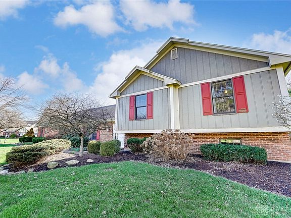 3rd image of 9551 Warm Springs Ct