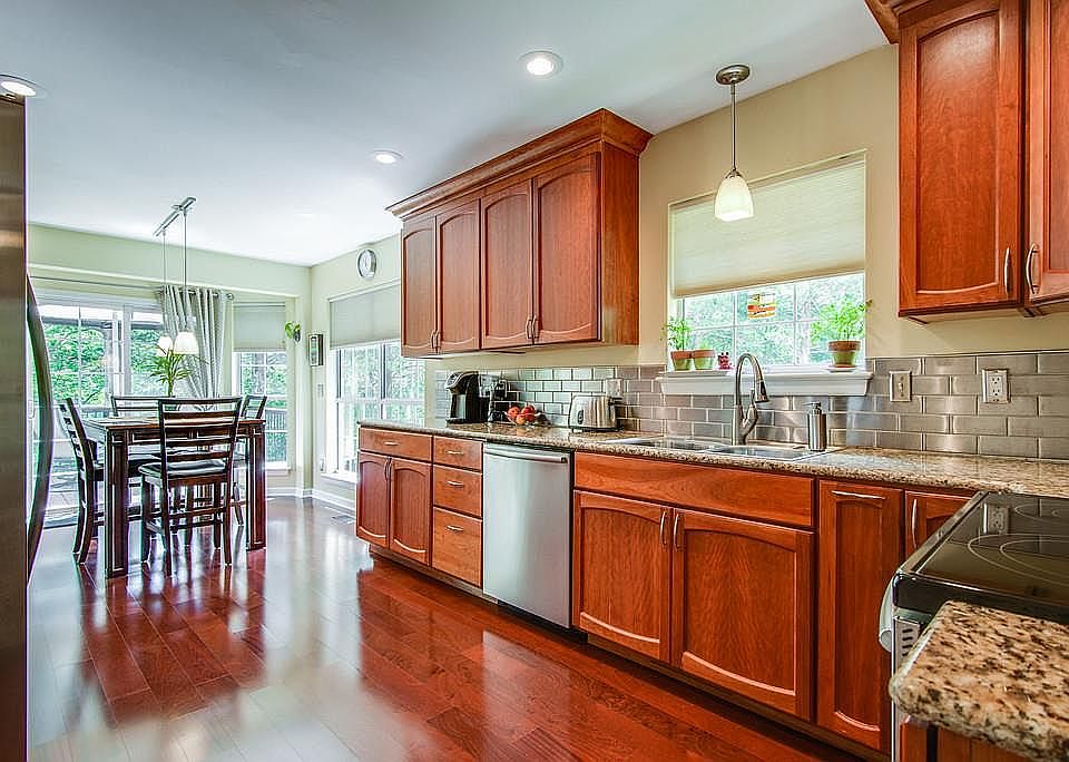 1st image of 5305 Glenvale Dr