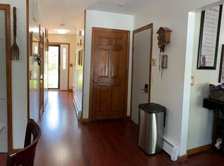 30 Somerset Dr, Windsor, CT 06095