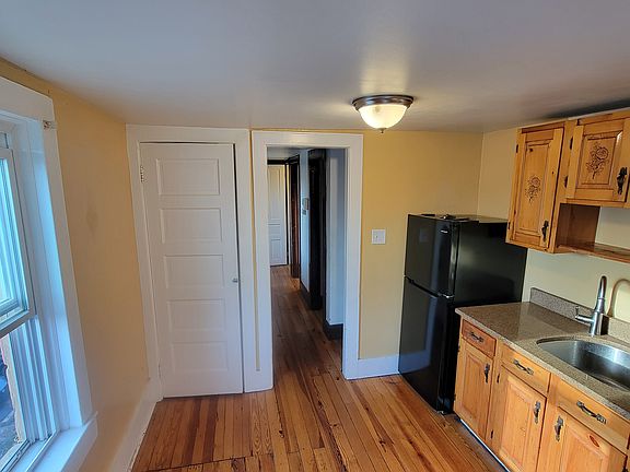 2nd image of 1523 Spruce St Floor 3