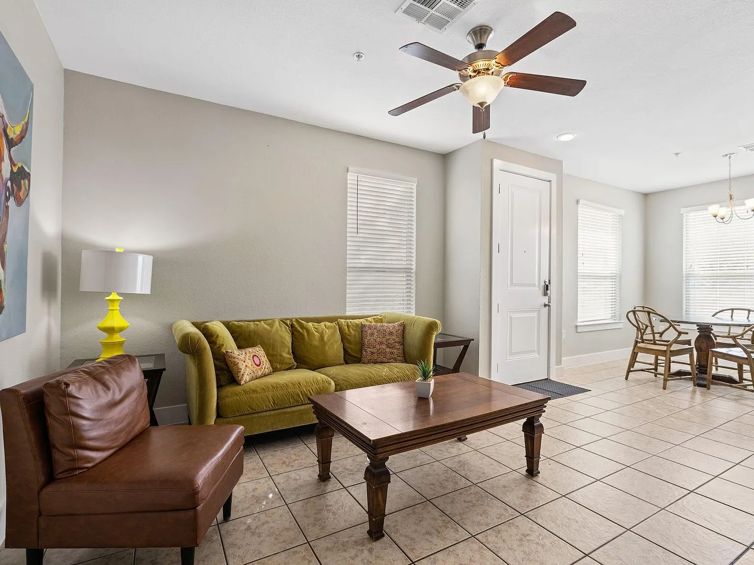 3 bed, 2.5 bath, 1184 sqft, $2,500 — Photo 2