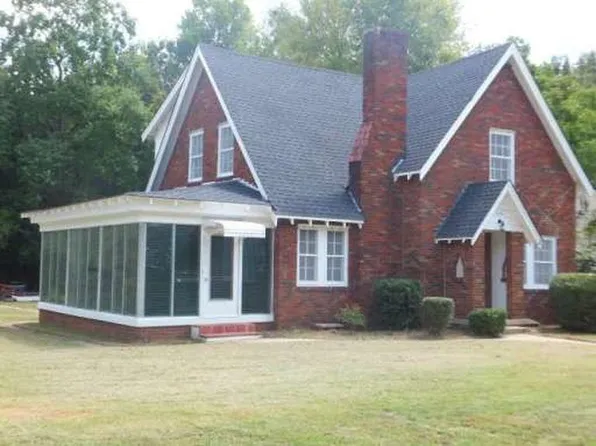 3303 Cloverdale Rd, Montgomery, AL 36106