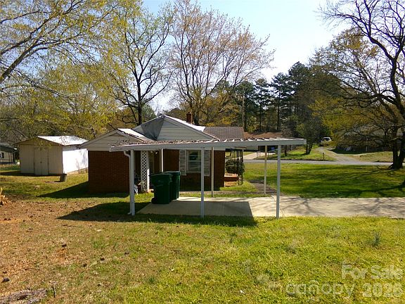 3rd image of 1317 Ross Dr #2