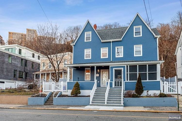 1st image of 454-456 Undercliff Ave