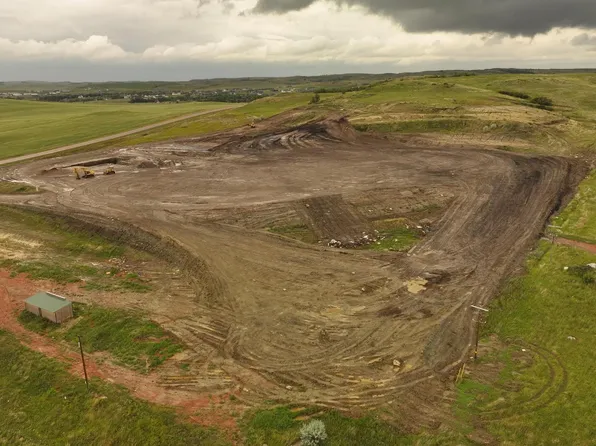 12548 21st St NW, Watford City, ND 58854