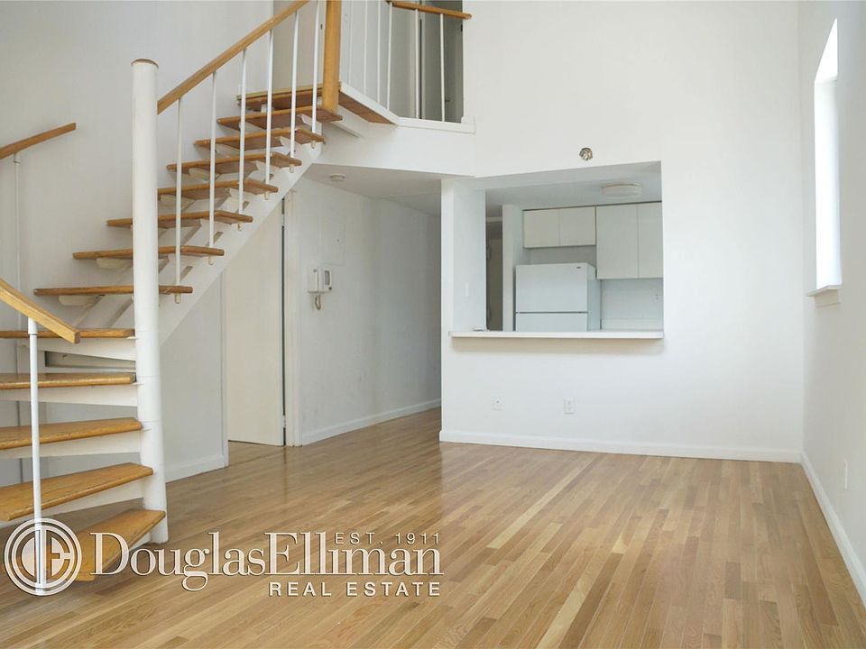 1st image of 259 Elizabeth St APT 4B