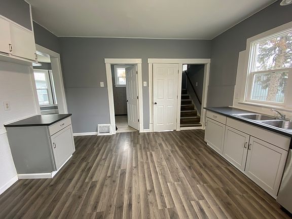 5th image of 309 W Grant St