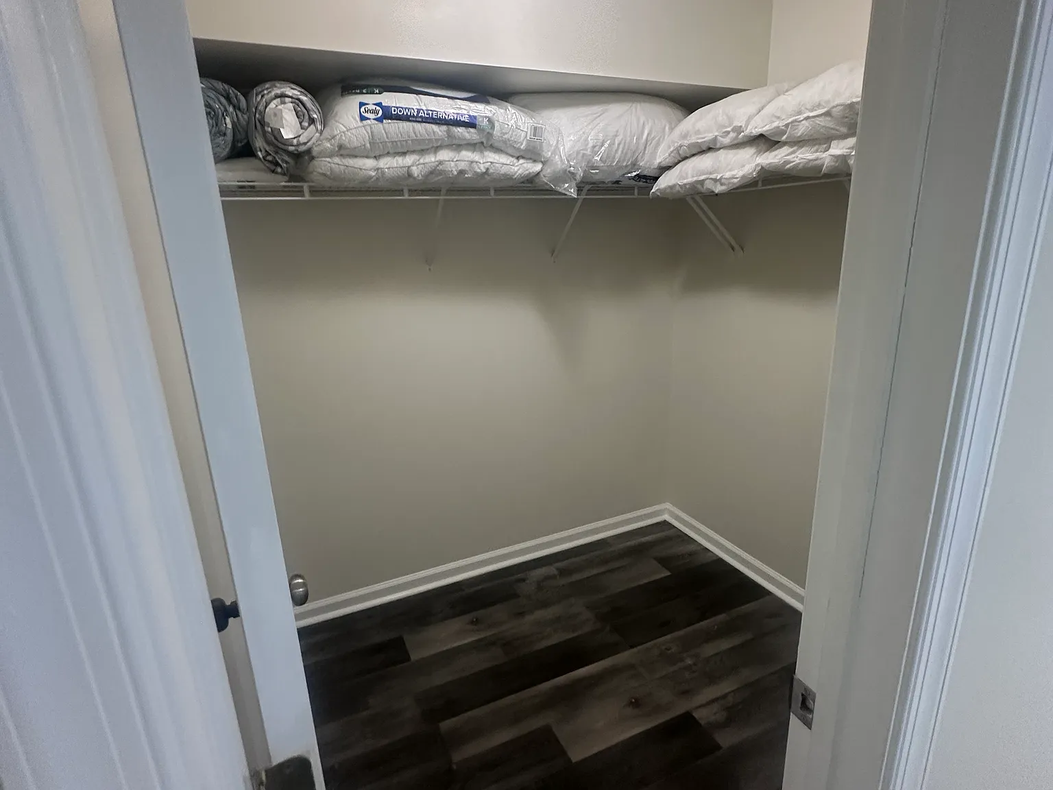 2 bed, 1000 sqft, $2,700 — Photo 4