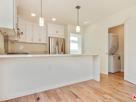 2nd image of 838 Hilldale Ave