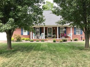 607 Westfield Ln, Henderson, KY 42420