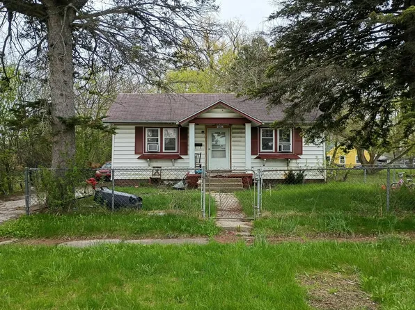 2126 Walnut St, Saginaw, MI 48601